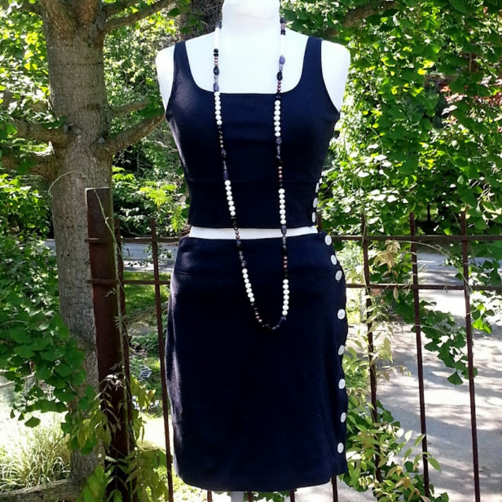 Moda INT'L crop top skirt set black w/MOP buttons